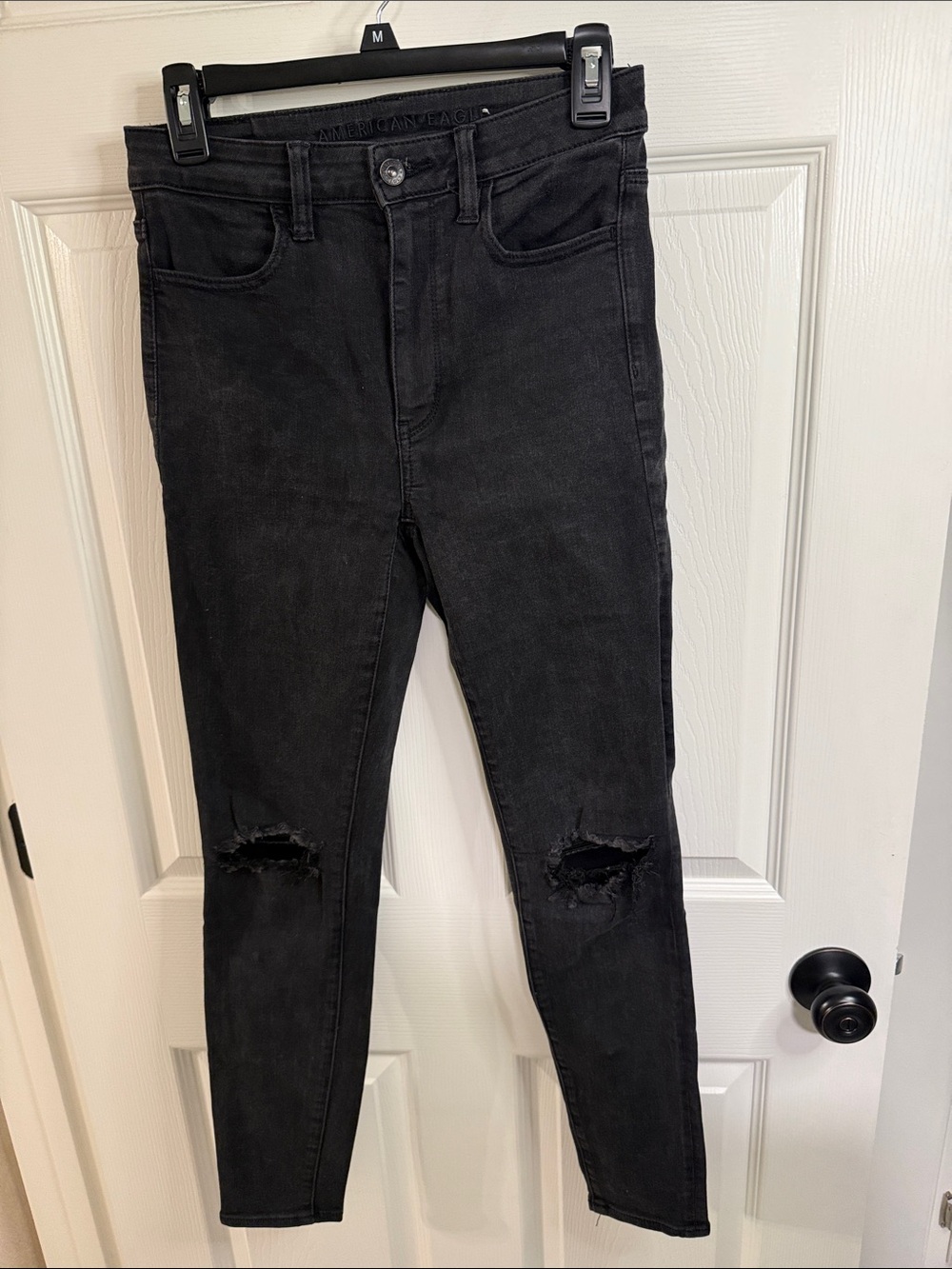 American Eagle Outfitters Black Ripped Super High-Rise Jeggings